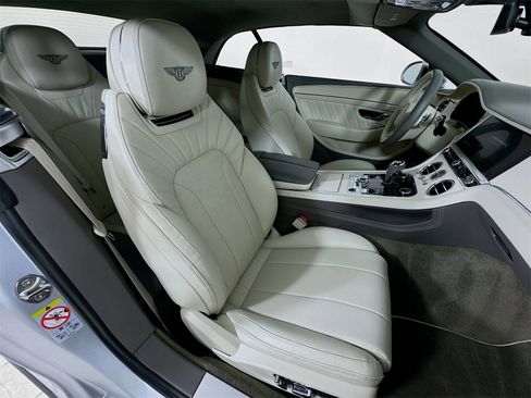 Used 2024 Bentley Continental GT V8 image 24