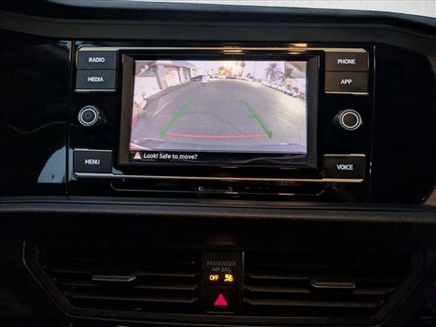 Used 2024 Volkswagen Jetta SE image 12