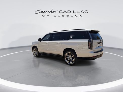 Used 2025 Cadillac Escalade ESV Sport w/ Touring Package AWD/4WD image 6