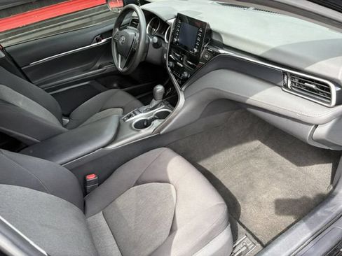 Used 2022 Toyota Camry LE FWD image 18