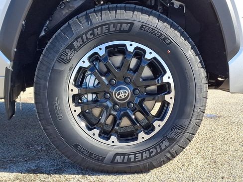 New 2026 Toyota Tundra SR5 image 5