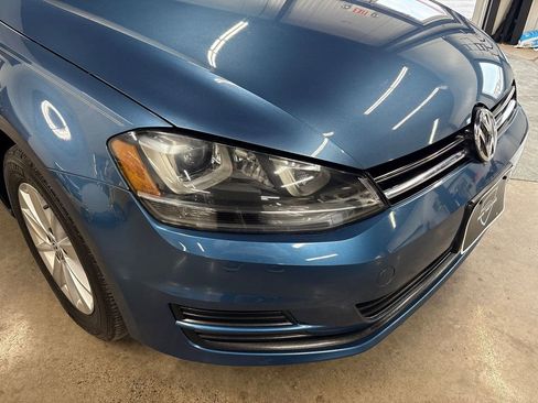 Used 2015 Volkswagen Golf S w/ Lighting Package image 20