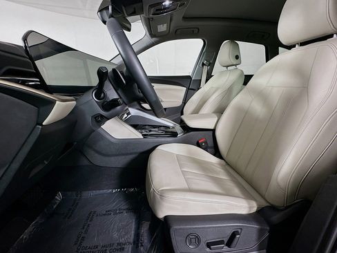 Used 2025 Audi Q5 Premium w/ Convenience Package image 18