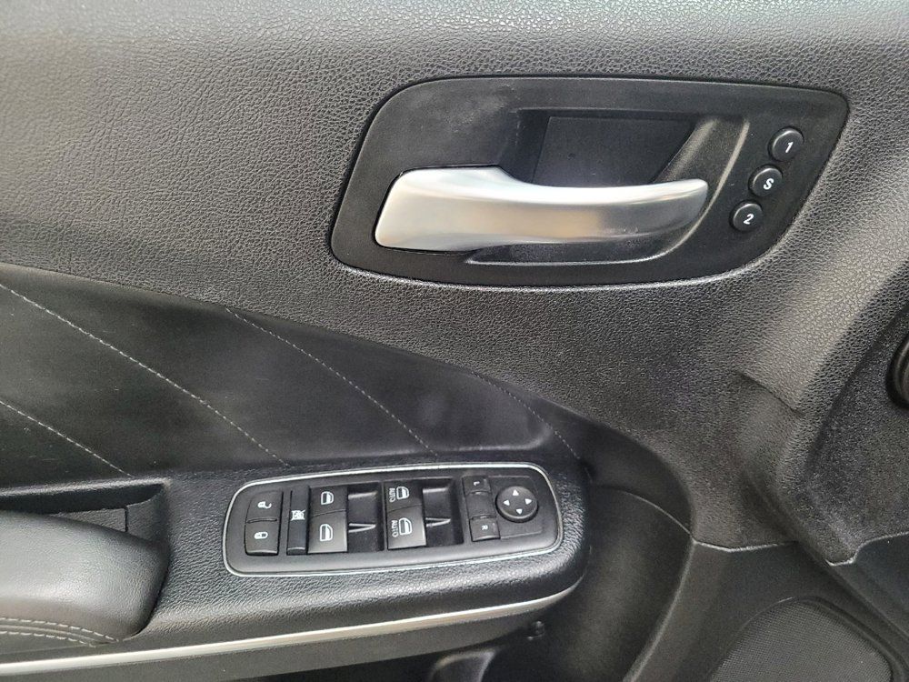 Used 2015 Dodge Charger SXT w/ AWD Plus Group image 27