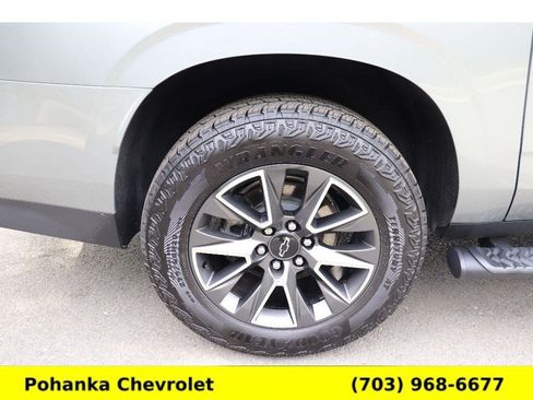 Certified 2024 Chevrolet Suburban Z71 w/ Luxury Package AWD/4WD image 26