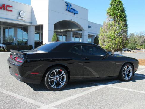 Used 2021 Dodge Challenger R/T image 6
