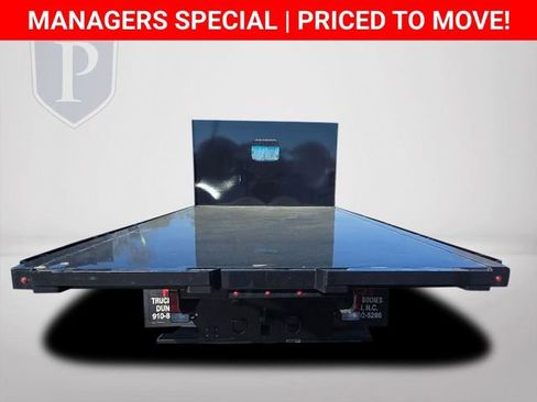 New 2025 Chevrolet Low Cab Forward image 7