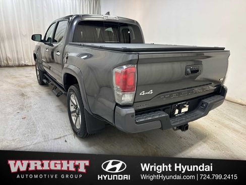 Used 2018 Toyota Tacoma Limited image 4