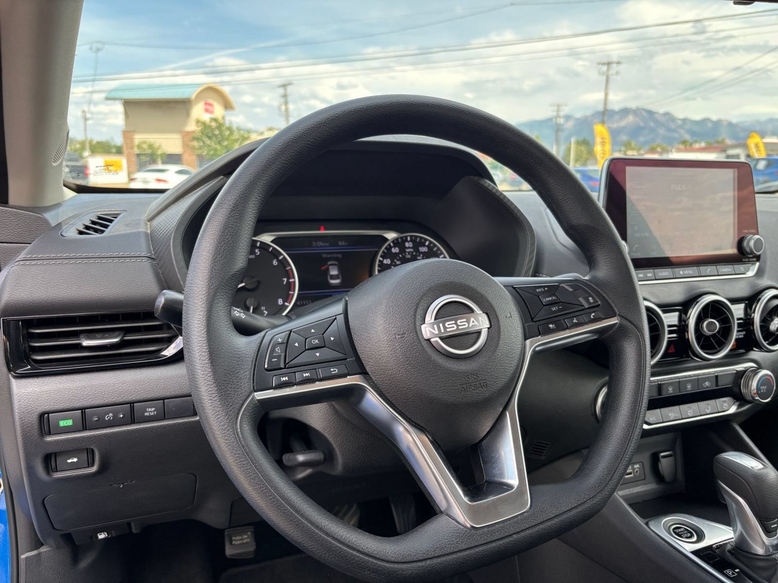 Used 2025 Nissan Sentra SV FWD image 32