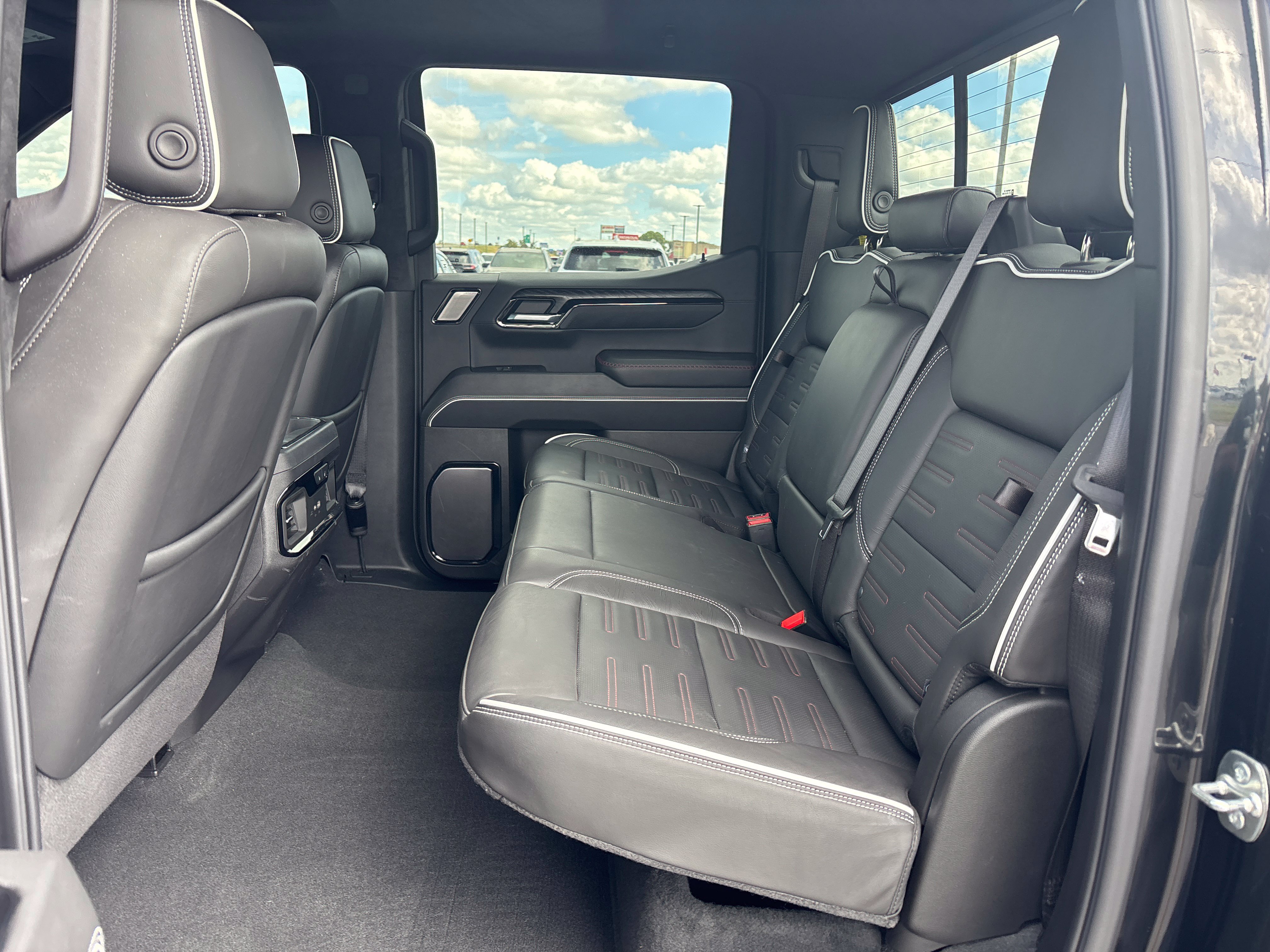 Used 2025 GMC Sierra 1500 AT4X AWD/4WD image 12