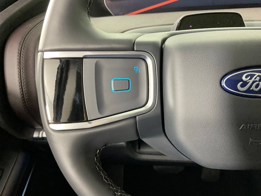 New 2026 Ford Expedition Platinum w/ Platinum Ultimate Package AWD/4WD image 25