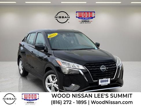 Certified 2025 Nissan Kicks Play S image 1