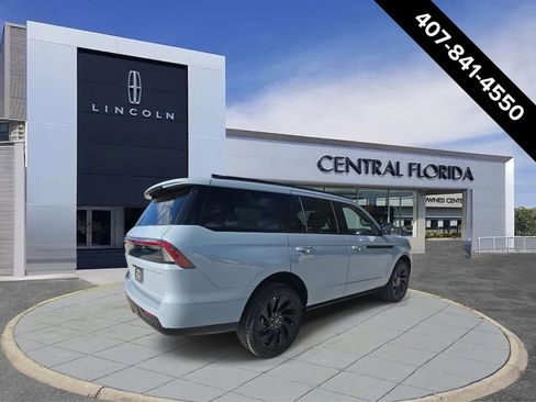 New 2026 Lincoln Navigator Reserve w/ Jet Appearance Package image 2