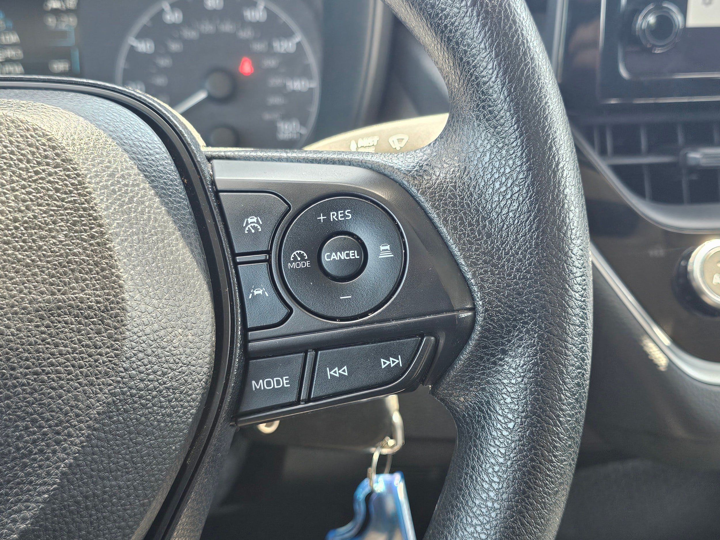 Used 2023 Toyota Corolla LE FWD image 19