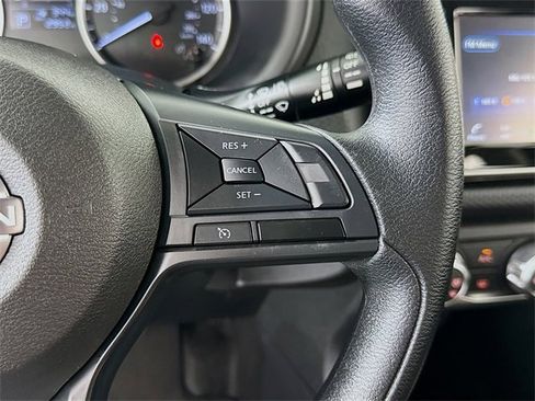 Certified 2025 Nissan Kicks Play S image 13