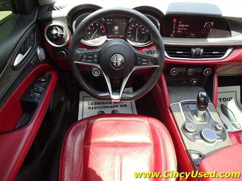 Used 2018 Alfa Romeo Stelvio Ti AWD/4WD image 10