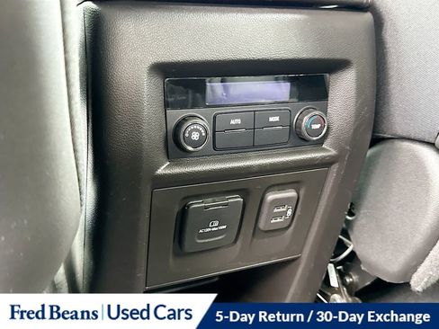 Used 2023 Chevrolet Traverse RS AWD/4WD image 29