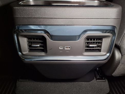 New 2026 GMC Sierra 1500 Elevation w/ Preferred Package AWD/4WD image 13
