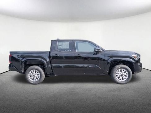 New 2026 Toyota Tacoma SR5 AWD/4WD image 4