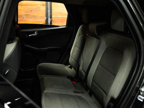 Used 2020 Ford Escape SE FWD image 10