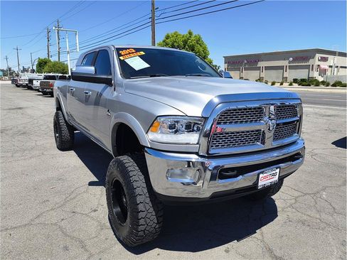 Used 2013 RAM 2500 Laramie w/ Convenience Group AWD/4WD image 3