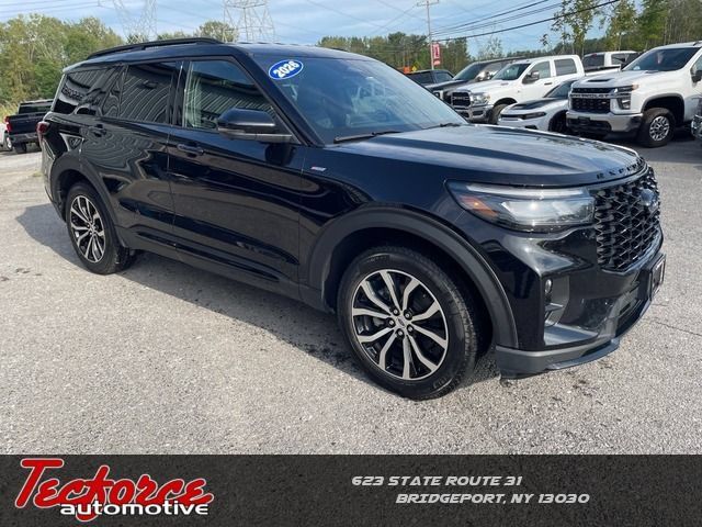 Used 2026 Ford Explorer ST-Line AWD/4WD image 1