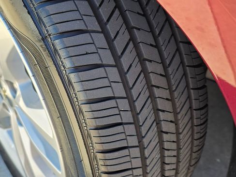 Used 2016 Chevrolet Malibu LT w/ Driver Confidence Package image 18