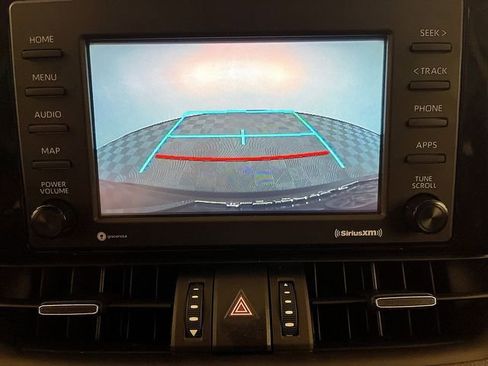 Used 2022 Toyota RAV4 XLE Premium image 19