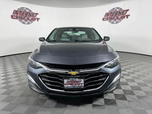 Used 2020 Chevrolet Malibu LS FWD image 2