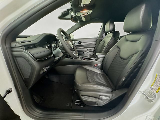 New 2026 Jeep Compass Latitude AWD/4WD image 24