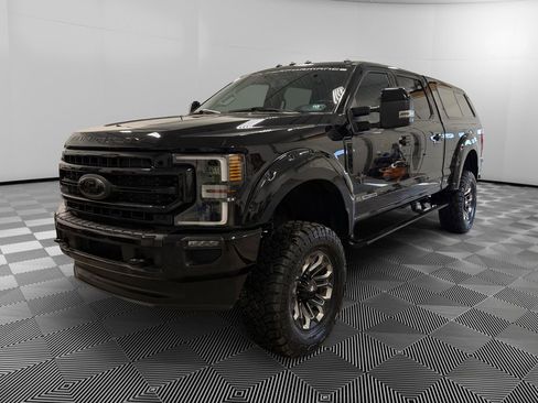 Used 2021 Ford F250 Lariat image 3