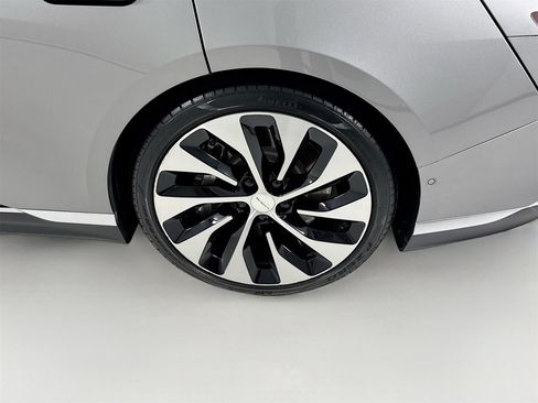 Used 2022 Lucid Air Grand Touring image 32