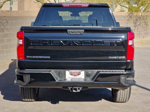 Used 2022 Chevrolet Silverado 1500 Custom image 8