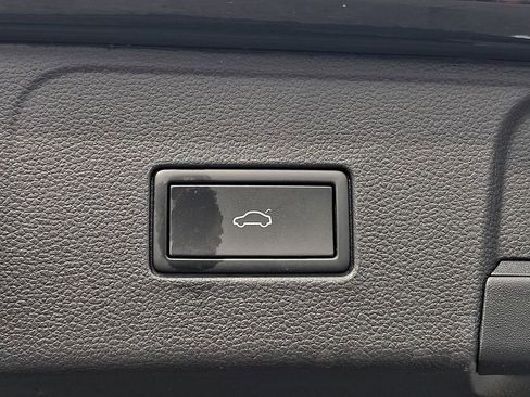 Certified 2024 Volkswagen Atlas SEL image 29