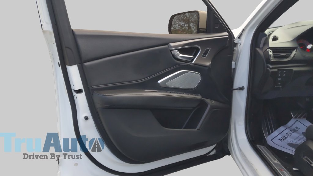 Used 2019 Acura RDX w/ Advance Package FWD image 17