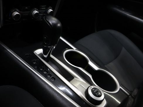 Used 2019 Nissan Pathfinder SV w/ Cargo Package image 23