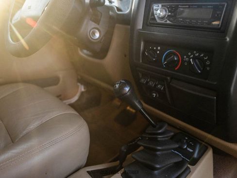 Used 2000 Jeep Wrangler Sahara AWD/4WD image 63