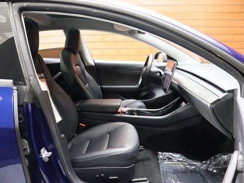 Used 2018 Tesla Model 3 Long Range image 27