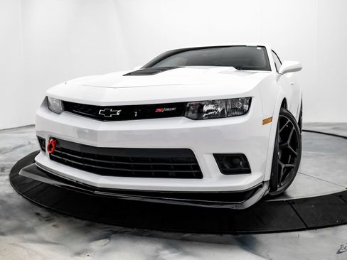 Used 2015 Chevrolet Camaro Z/28 image 3
