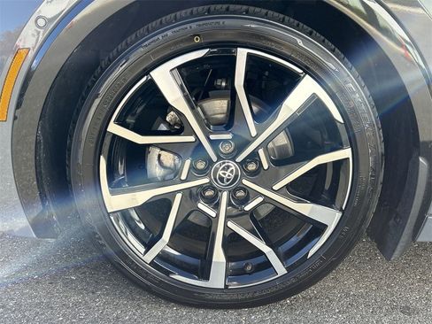 Used 2024 Toyota Prius Prime Premium image 10