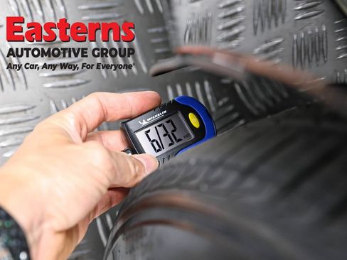 Used 2025 Nissan Altima 2.5 SV FWD image 26