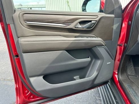 Used 2021 GMC Yukon Denali w/ Denali Premium Package RWD image 33