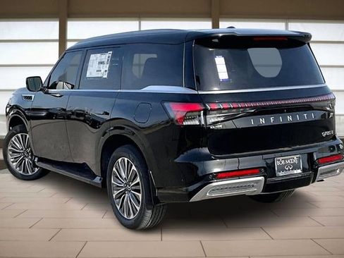 New 2026 INFINITI QX80 Luxe image 13