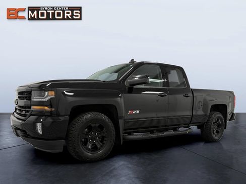 Used 2017 Chevrolet Silverado 1500 LT w/ Midnight Edition AWD/4WD image 2