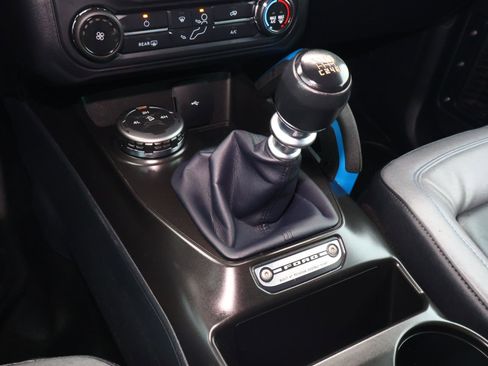 Used 2021 Ford Bronco Black Diamond image 24