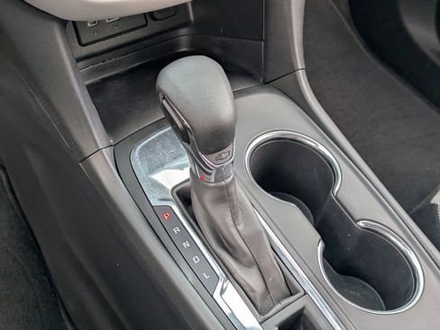 Used 2023 Chevrolet Equinox LS w/ LS Convenience Package image 30