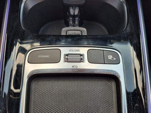 Used 2024 Mercedes-Benz GLB 250 w/ Driver Assistance Package image 29