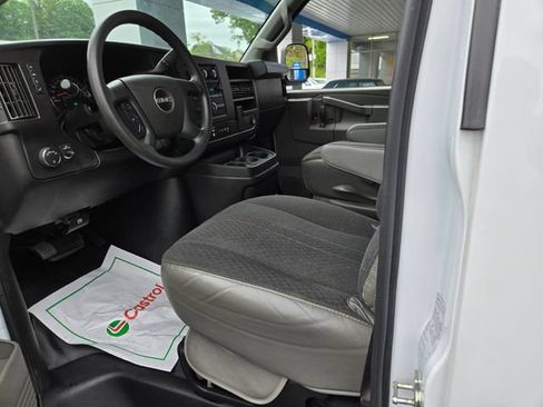 Used 2023 GMC Savana 2500 w/ Driver Convenience Package RWD image 9