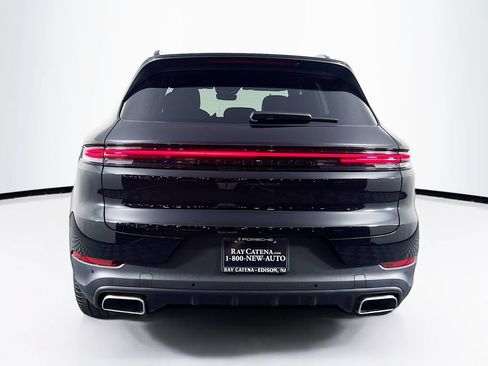 New 2026 Porsche Cayenne AWD/4WD image 10
