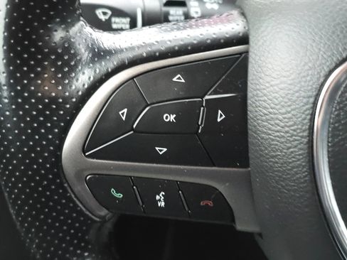 Used 2021 Dodge Durango SXT image 17